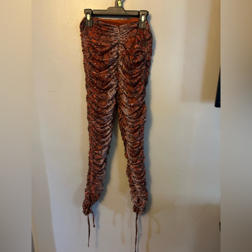 I.Am.Gia pants -ruched Snakeskin Print Pants in brown/rust - Picture 3 of 11